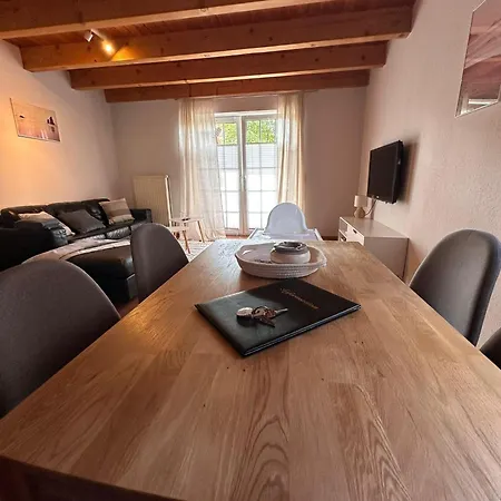 Strandhaus Nina - Vakantiehuis *